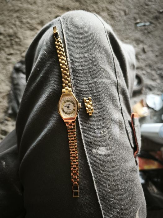 Женские часы луч