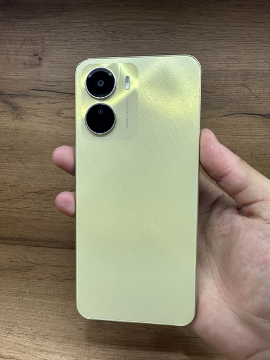 Продам  Vivo  Y03