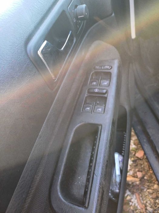 Голф 4 -1.4 бензин -САМО НА ЧАСТИ