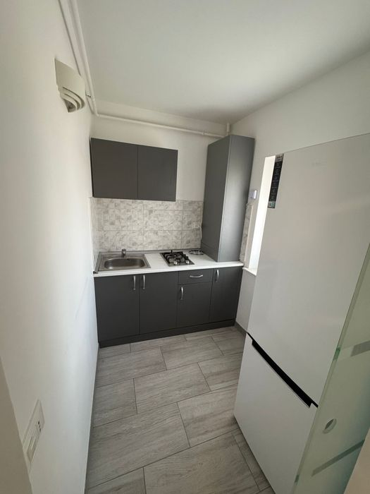 Inchiriez garsoniera (apartament 1 camera), zona Finante.