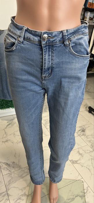 Дрехи втора употреба