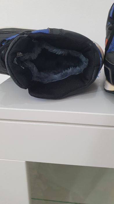 Ботинки на меху размер 36-37