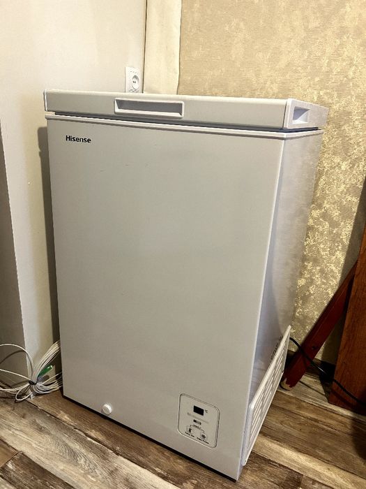 Продам морозильную камеру