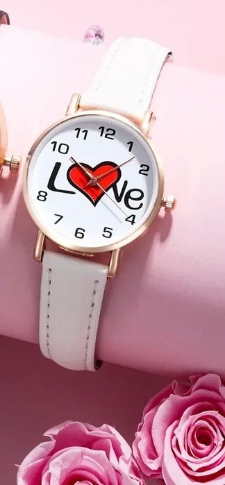 Часовник, обеци, гривна