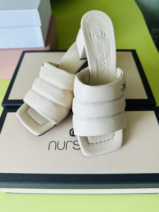 Босоножки Nursace