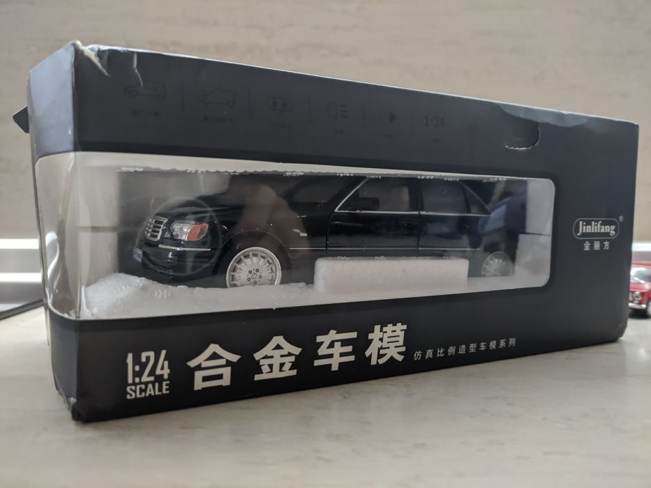 1/24 W140 320SEL Classic Mercedes-Benz