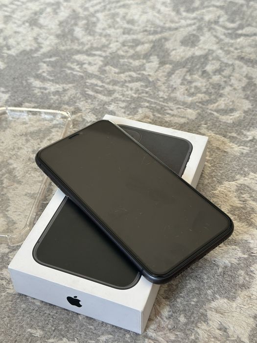 Продам Айфон iPhone 11 в отличном состоянии