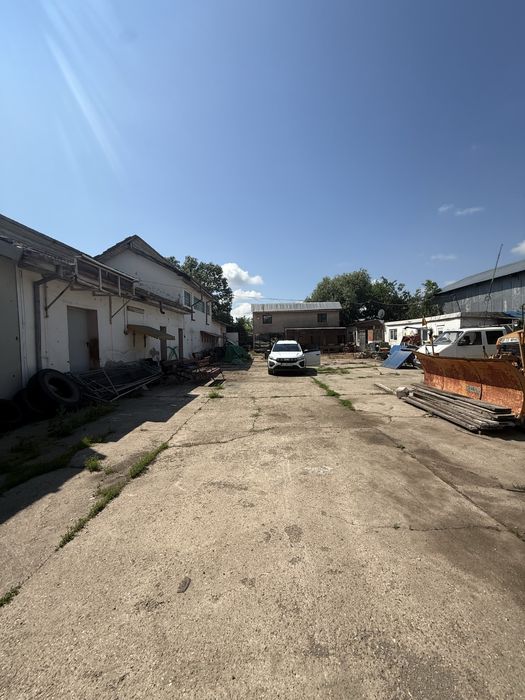 – Proprietate industrială/comercială cu locuință, teren 2.180 mp Ceacu