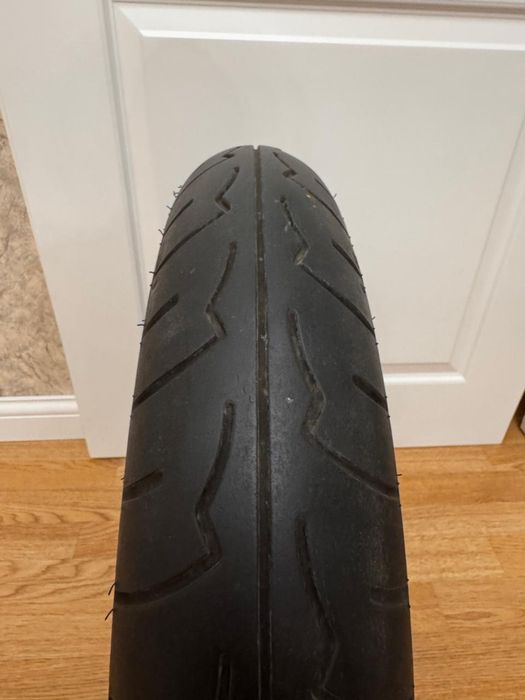 Шина на мотоцикл
