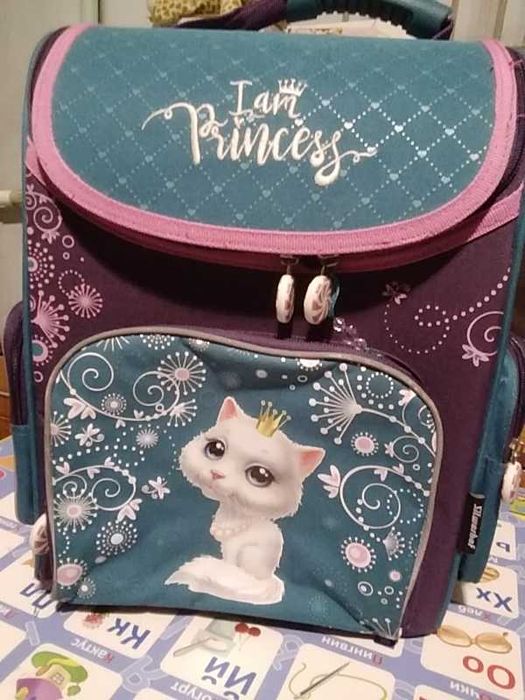 Рюкзаки школьные