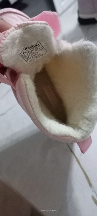 Продам сапожки детские девочка