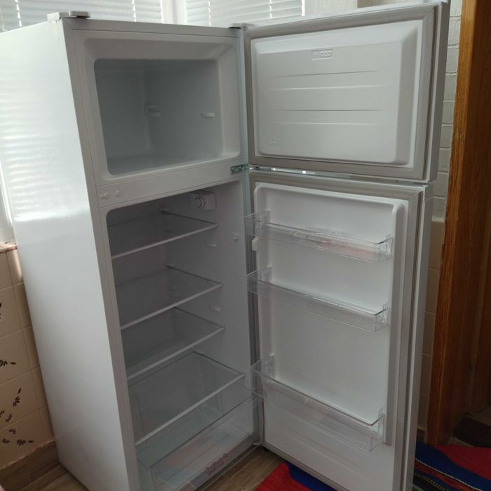 Хладилник - с камера