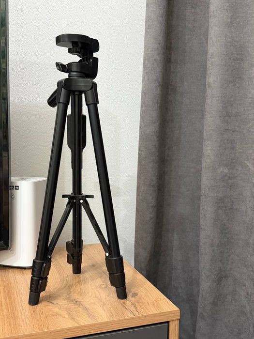 Nikon D3100 два обьектива