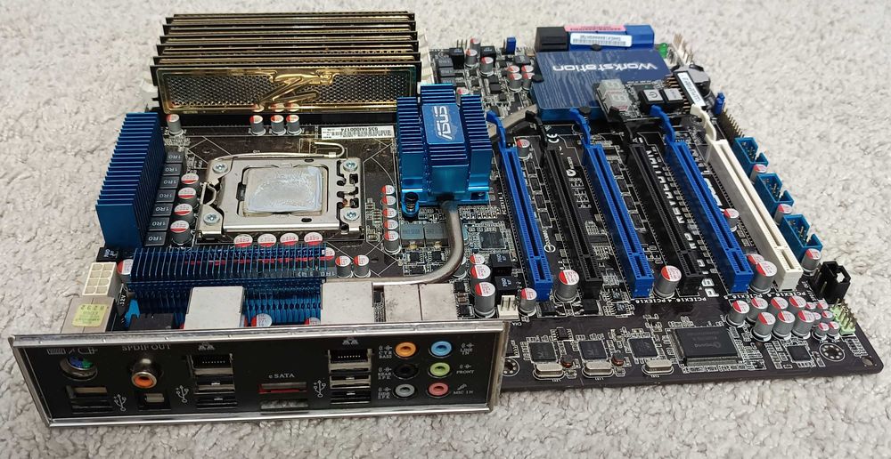 Kit Placa de baza Asus P6T6 WS Revolution I7 920 Ram 12Gb soket 1366