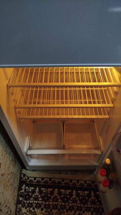 Холодильник Indesit