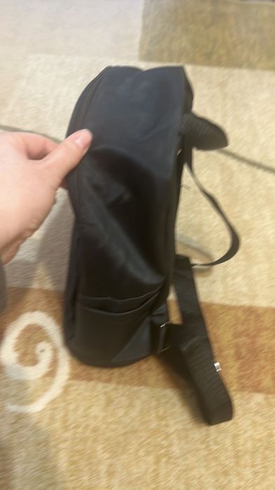 Дамска раница в отлично състояние.