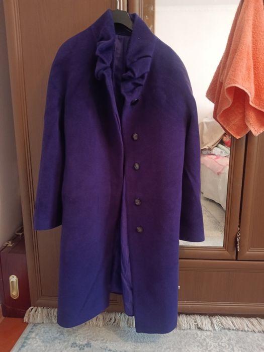 Пальто демисезонная