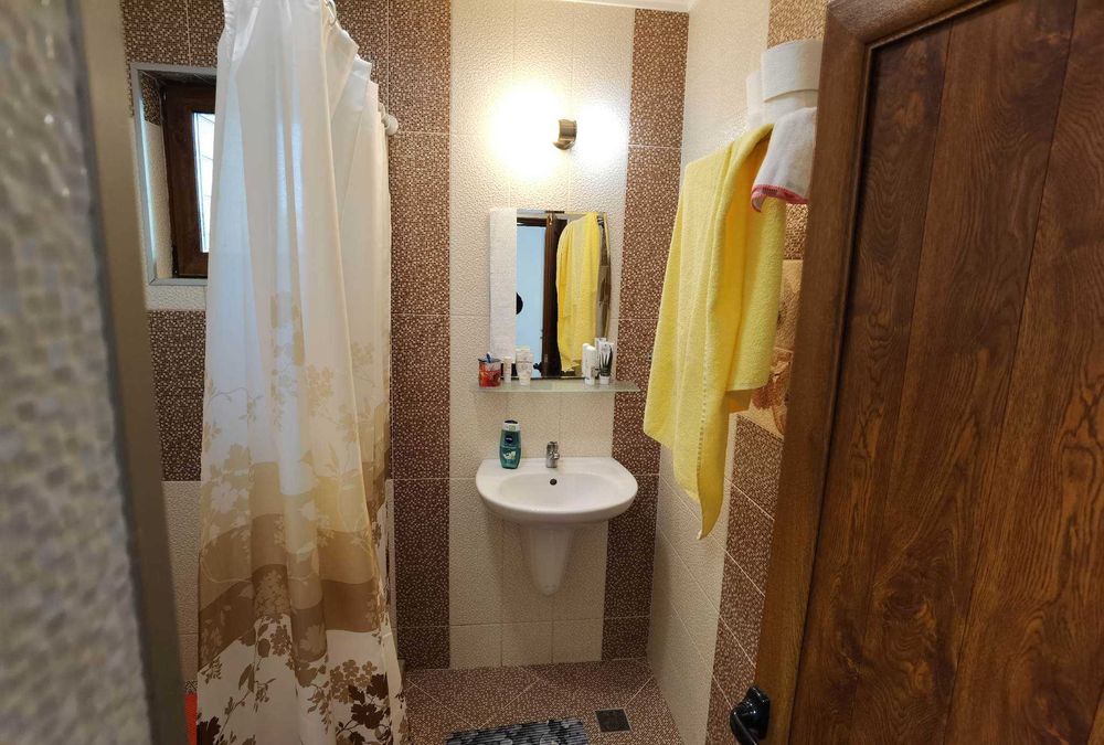 Дава се под наем Тристаен апартамент в Бургас, Сарафово - 80 кв.м за 600 € - Снимка #7