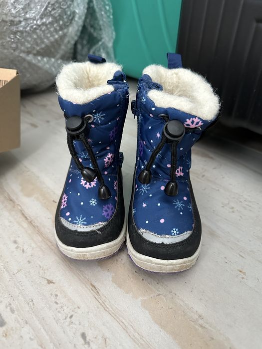 БЕСПЛАТНО обувь 22 и 25 размера зима