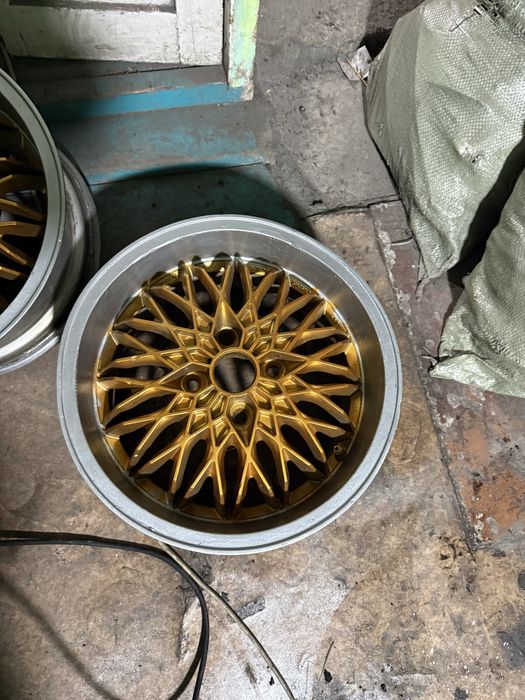 Продаю Титанки Оригинальное 15 размер