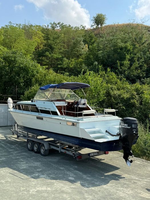 Cabinata Chris Craft Catalina 33