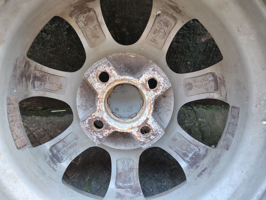 Джанти DBV KBA47591 5.5J 14" ET35 с гуми Riken 185/65 R14 86T