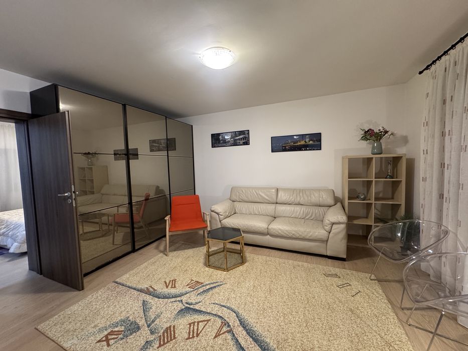 Apartament 2 camere in vila - curte, parcare incluse,direct proprietar