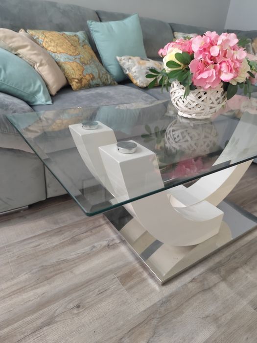 Холна маса бял мдф