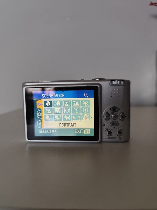 Дигитален фотоапарат Panasonic DMC-FX10