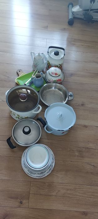 Продам посуду сковородки