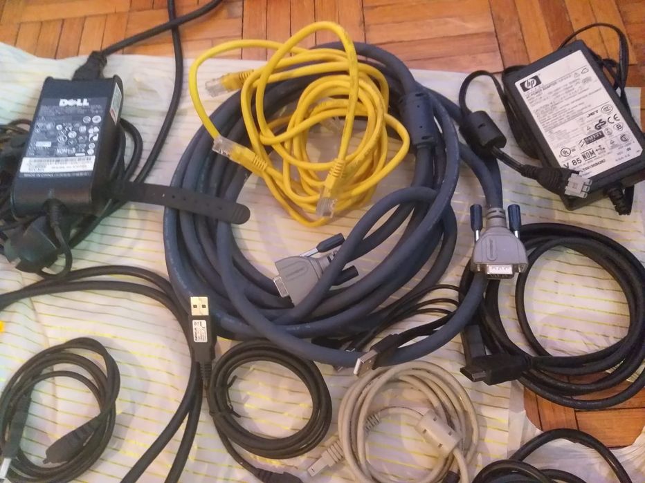 Cabluri de internet, leptop,tv telefon .