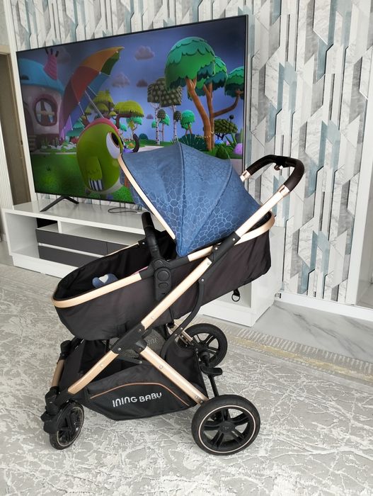 Продам коляску в отличном состоянии.