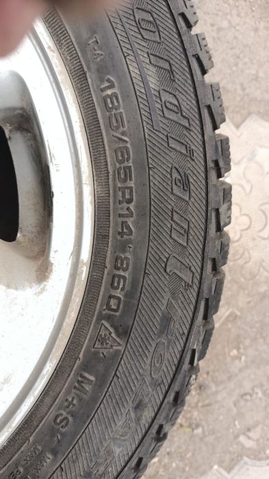 Продам зимние шины