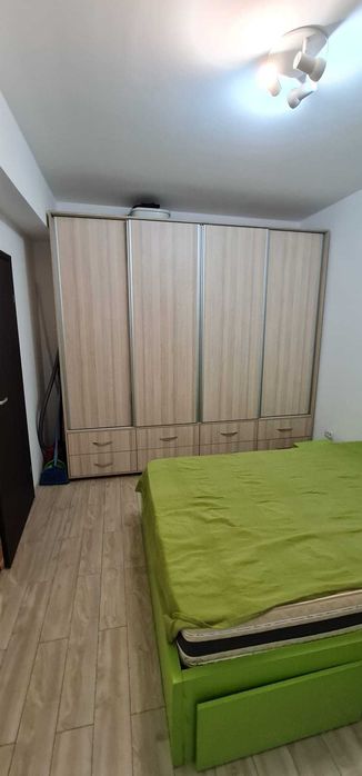 Proprietar Inchiriez ap 2 cam , Militari Res