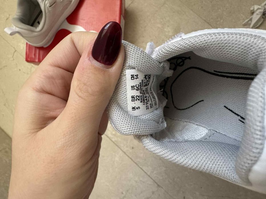 Маратонки PUMA бели