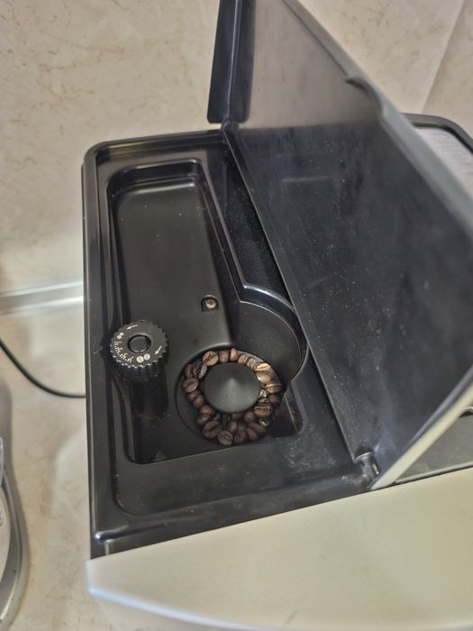 Delonghi Maggnifica Кафемашина