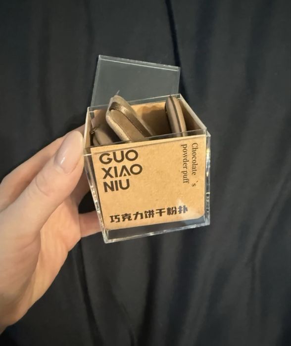 Спонжики для макияжа — трендовый подарок для девушек.