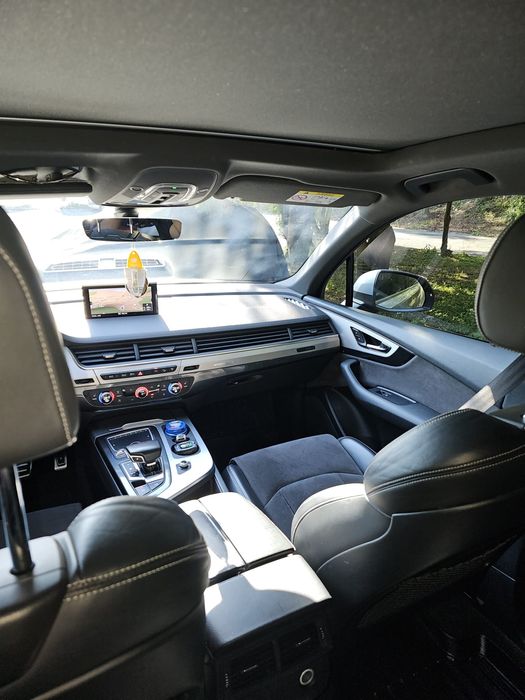 Audi Q7 An 2017 Sline 7 locuri