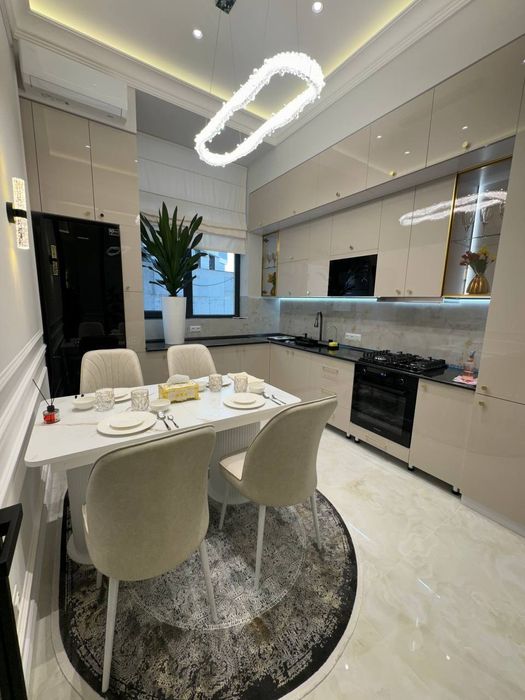 Продается квартира в ЖК Oq Saroy Deluxe