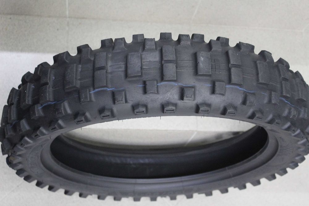 140/80-18 Maxxis