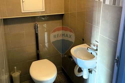 Дава се под наем Четиристаен апартамент в София, Център - 120 кв.м за 990 € - Снимка #17