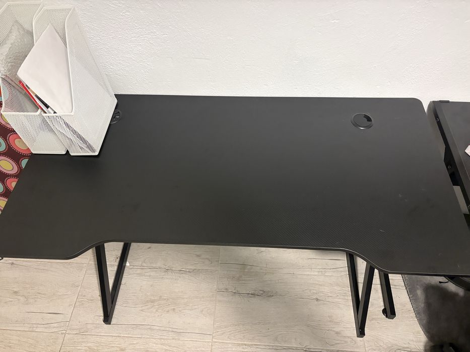 Геймърско бюро 60x120 с поставка за чаша и слушалки