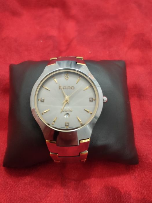 Наручные часы модные