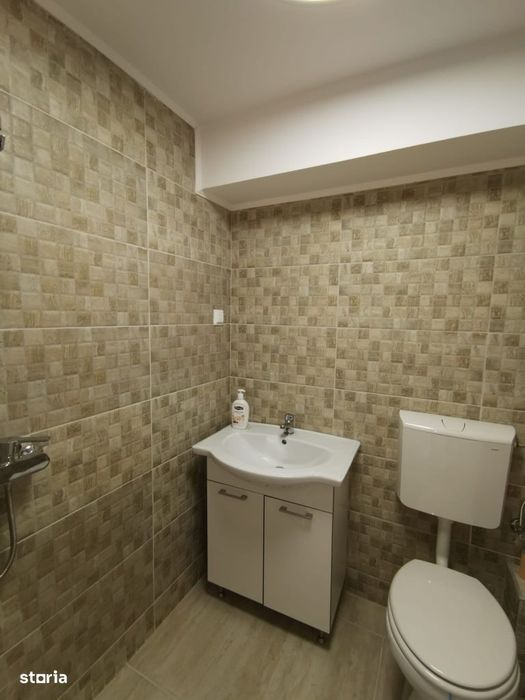 Spatiu comercial zona piata centrala,parter+etaj, suprafata utila 60mp
