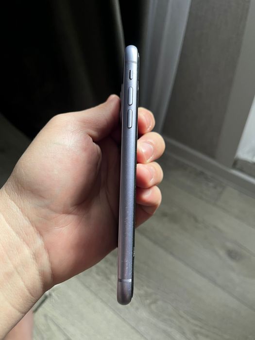 IPHONE 11 в хорошем состоянии