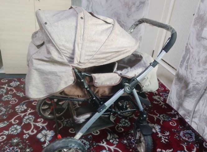 Bolajonlar uchun kolyaska