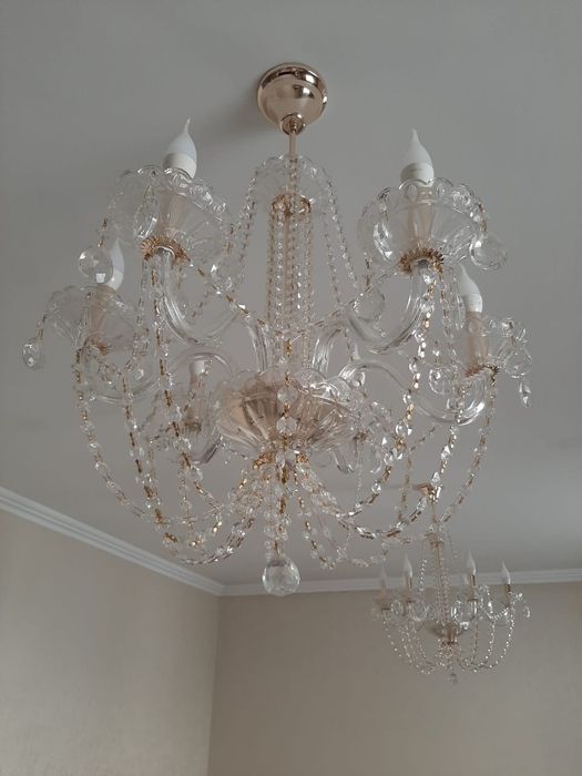 Продам люстру в хорошем состоянии