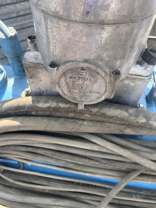 Продам компрессор на 380