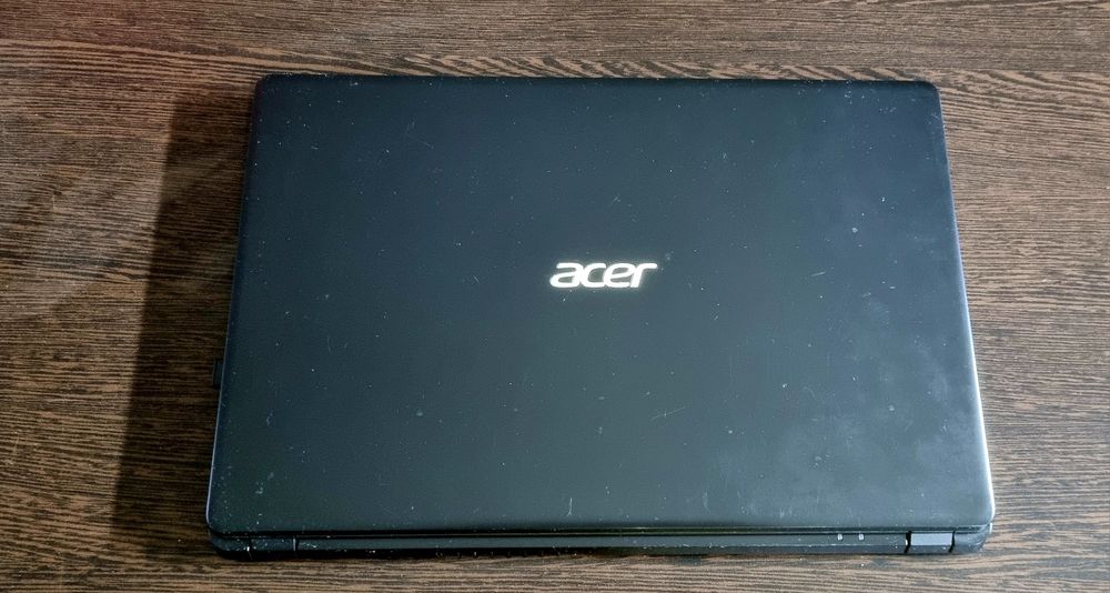 Ноутбук асер продам