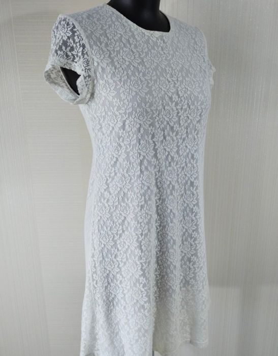 Кружевное платье на девочку